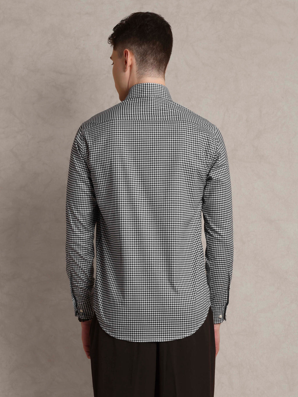 The Udai: Slim Fit Checkered Black Single Pocket Oxford Shirt
