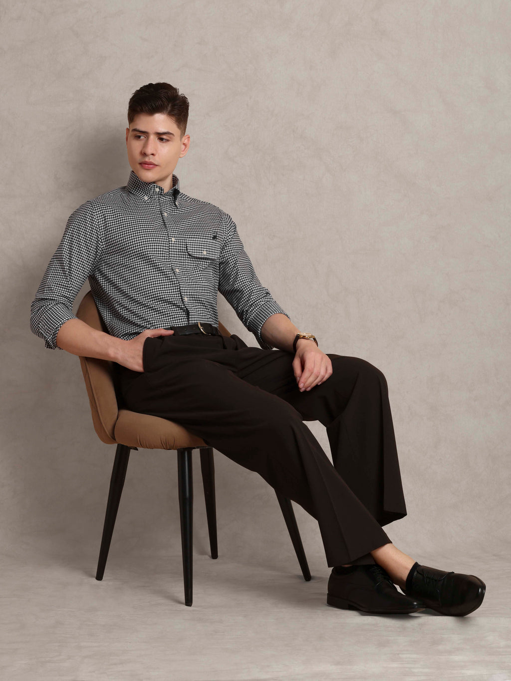 The Udai: Slim Fit Checkered Black Single Pocket Oxford Shirt