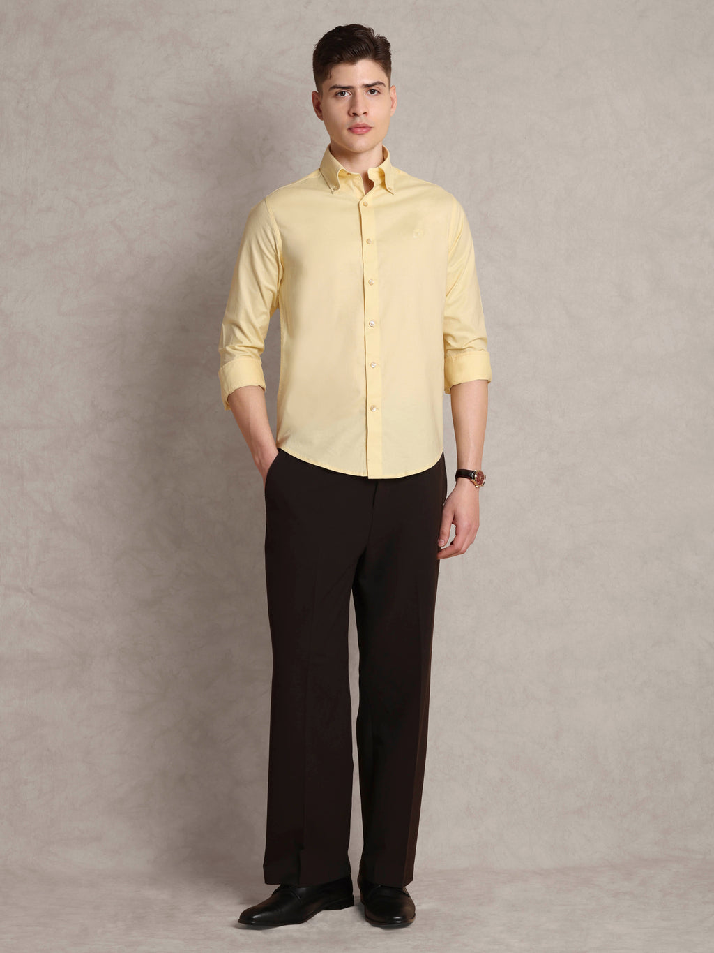 The Rawal: Slim Fit Solid Yellow Oxford Shirt